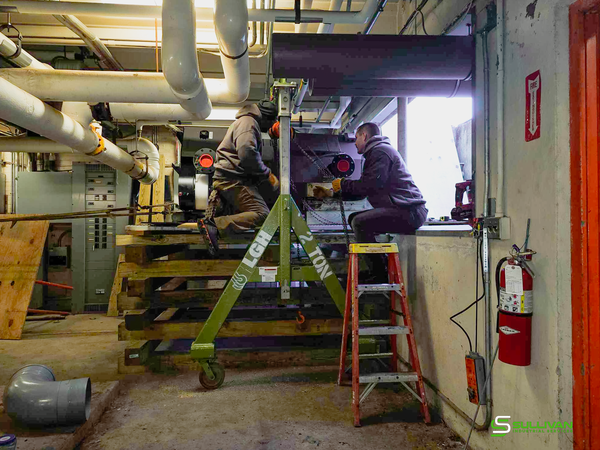 Sullivan Industrial using an LGH 2T aluminum gantry to install a new boiler.