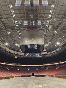 LGH - LucentHD case study, Vancouver Canucks Rogers Arena arena lift